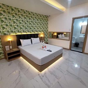Honey Hotel - Balibago